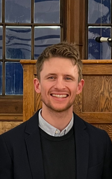 Head and shoulders photo of Dr Barry Coughlan